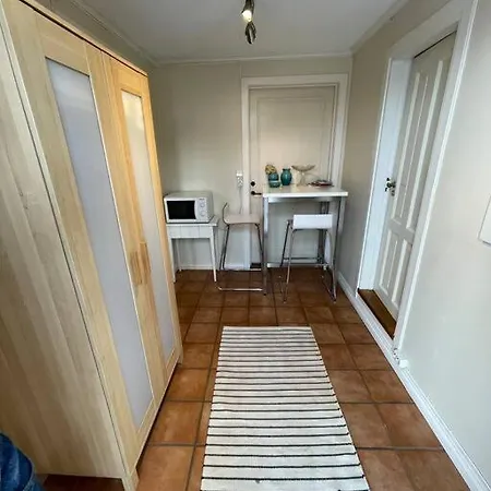 With Access To Garden, Central, Quiet And With Free Parking Fredrikstad
